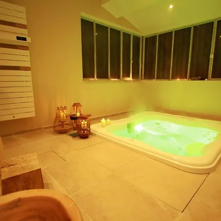 La Haute Flourie - -chambres D'hotes 3*
